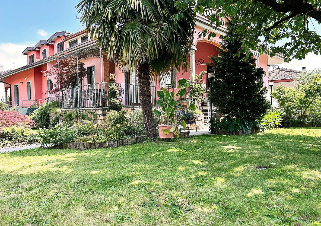 Apartamento La Mansardina Venegono Superiore Exterior foto