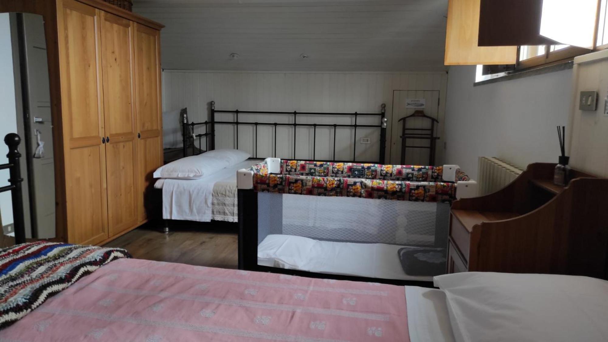 Apartamento La Mansardina Venegono Superiore Exterior foto